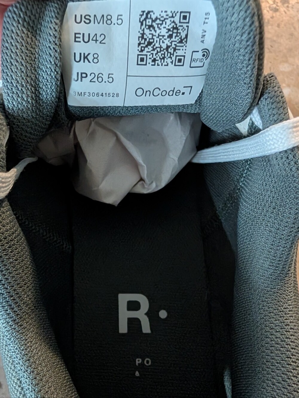 On The Roger Advantage Olive -white Swiss Engineering Shoes Men Size 8.5 No Box - Picture 12 of 13